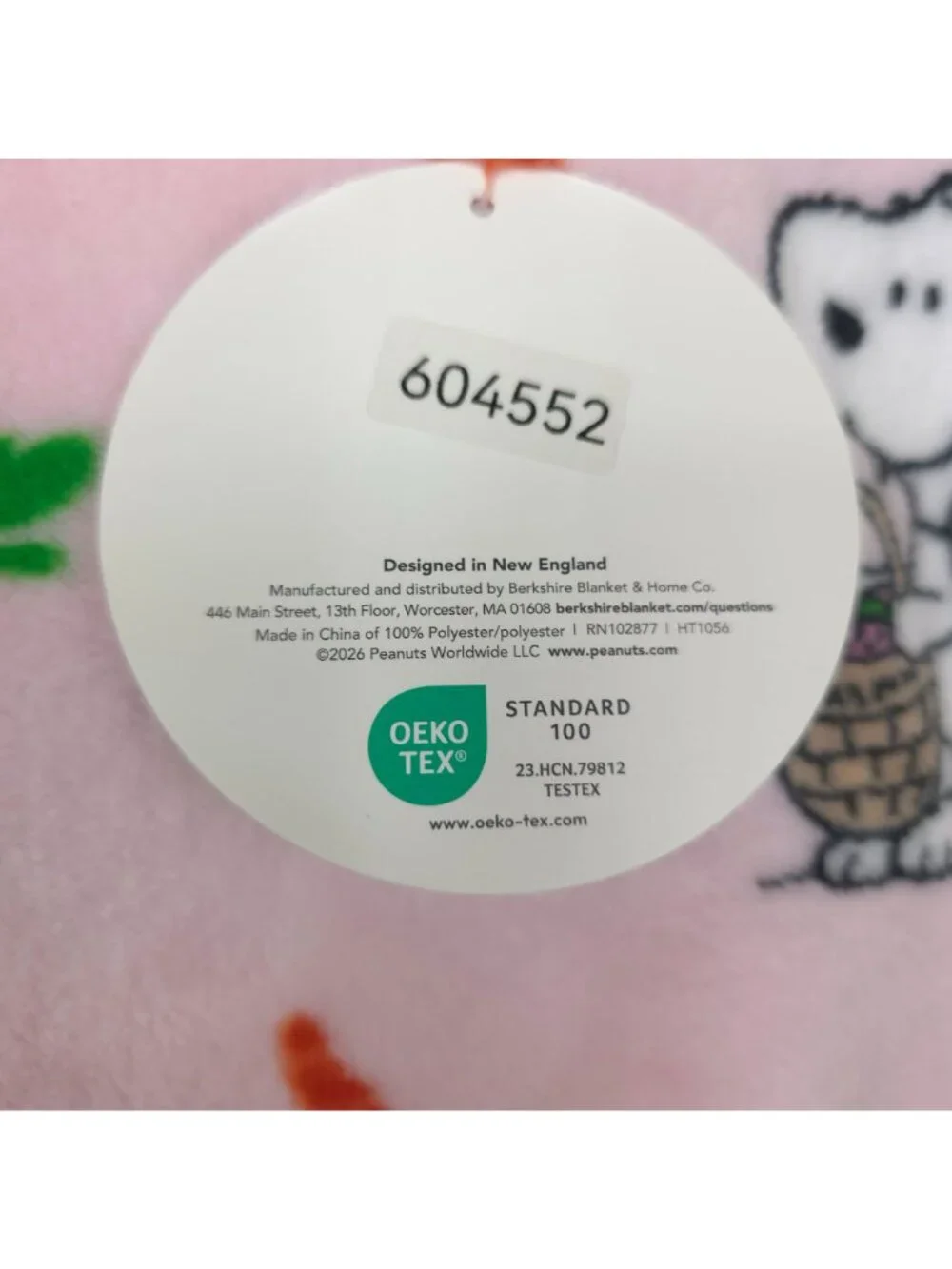Peanuts VelvetLoft Snoopy & Carrots Plush Throw Blanket 60x70